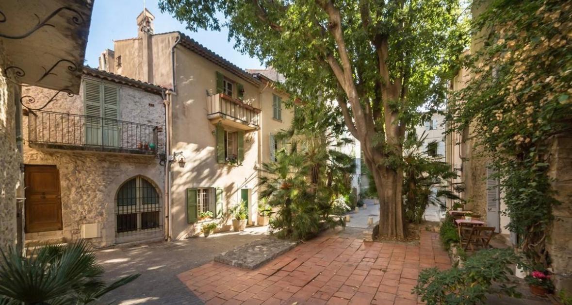 Studio Au Coeur Du Vieil Antibes Exterior photo